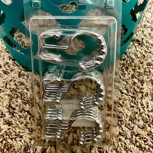 12 chrome rust proof shower hooks